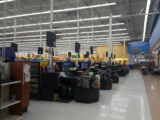Department Store «Walmart Supercenter», reviews and photos, 250 Highlands Square Dr, Hendersonville, NC 28792, USA