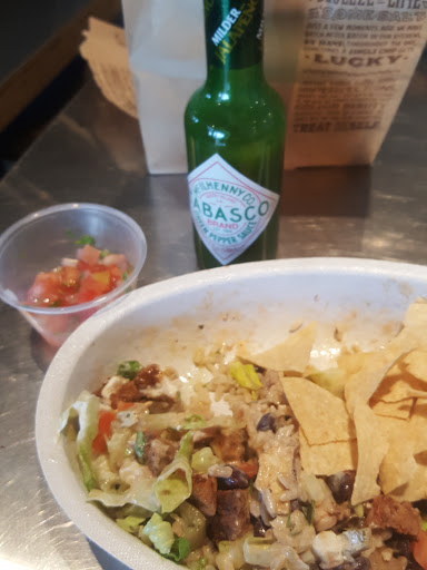 Mexican Restaurant «Chipotle Mexican Grill», reviews and photos, 186 NJ-35, Eatontown, NJ 07724, USA