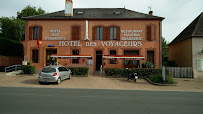 Extérieur du Restaurant Hotel des Voyageurs à Cronat - n°9