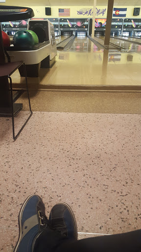 Sports Bar «Crown Lanes Bowling Center & Sports Bar», reviews and photos, 2325 S Federal Blvd, Denver, CO 80219, USA