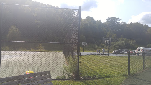 Park «Bethany Veterans Memorial Park», reviews and photos, 265 Beacon Rd, Bethany, CT 06524, USA