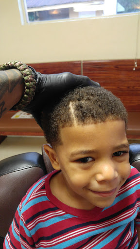 Barber Shop «Kenfolk Cuts barber Shop», reviews and photos, 7847 US-301, Riverview, FL 33578, USA