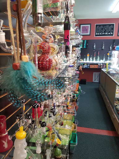 Tobacco Shop «The Smoking Gift Headquarters (Manitou Springs)», reviews and photos, 918 Manitou Ave, Manitou Springs, CO 80829, USA