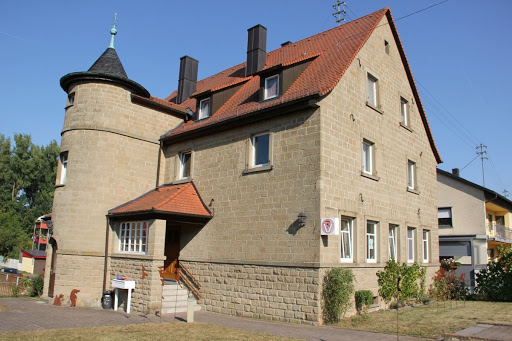 Tierarztpraxis Plasa-Rost unter Eltmann, 