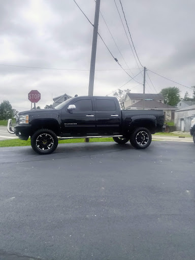 Used Car Dealer «Campbell Bros Auto Sales», reviews and photos, 325 W 2nd St, Rushville, IN 46173, USA