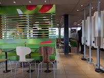 Atmosphère du Restauration rapide McDonald's à Avon - n°10