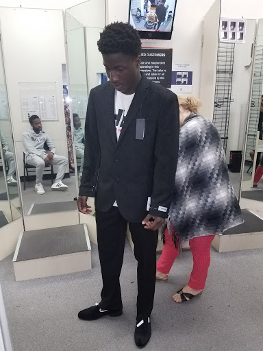 Clothing Store «K&G Fashion Superstore», reviews and photos, 8655 Pulaski Hwy, Rosedale, MD 21237, USA