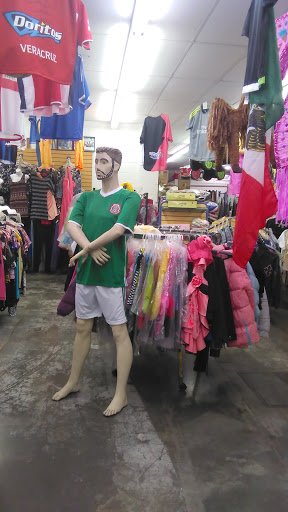 Sporting Goods Store «Deportes Y Mas», reviews and photos, 1517 SE 6th Ave, Topeka, KS 66607, USA