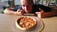 Plats et boissons du Pizzeria La Vallée Pizza à Coupvray - n°5