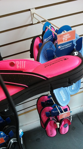 Shoe Store «Payless ShoeSource», reviews and photos, 16211 Jamaica Ave, Jamaica, NY 11432, USA