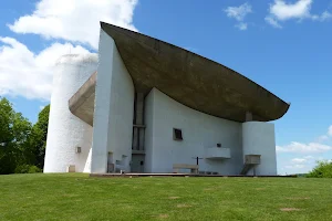 Colline Notre Dame du Haut image