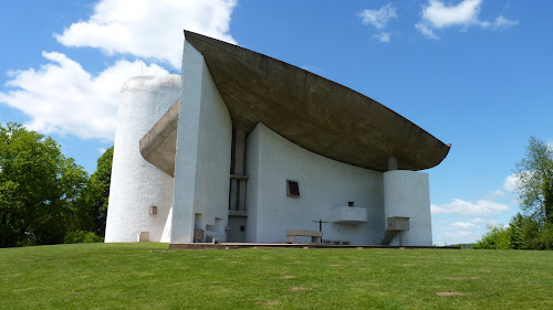 Colline Notre-Dame du Haut by le Corbusier à Ronchamp