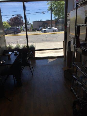 Cell Phone Store «Verizon Authorized Retailer, TCC», reviews and photos, 19620 WA-99 #110, Lynnwood, WA 98036, USA