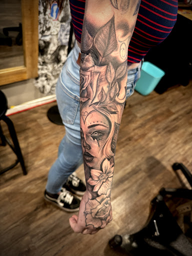 Find tattoo clock ideas for your next unique tattoo in Murrieta at CON INK TATTOOS LLC
