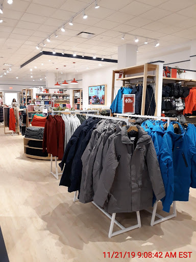 Shopping Mall «The Gallery at Westbury Plaza», reviews and photos, 900 Old Country Rd, Garden City, NY 11530, USA