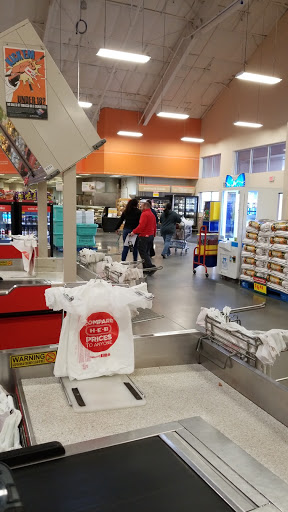 Grocery Store «H-E-B Grocery», reviews and photos, 107 N Sunset Strip St, Kenedy, TX 78119, USA