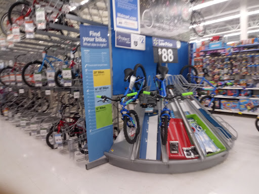 Department Store «Walmart Supercenter», reviews and photos, 2500 Lake Shore Dr E, Ashland, WI 54806, USA