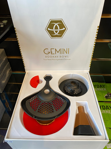 Tobacco Shop «Roupik Smoke Shop», reviews and photos, 725 S Glendale Ave, Glendale, CA 91205, USA