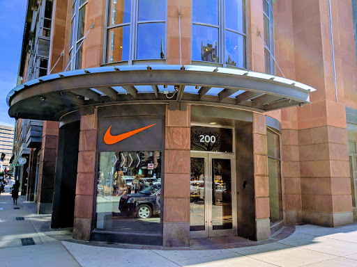 Nike Boston, 200 Newbury St, Boston, MA 02116, USA, 