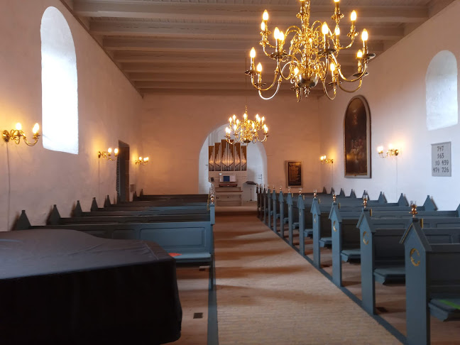 Anmeldelser af Bælum Kirke i Hadsund - Kirke