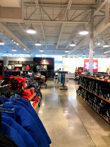Clothing Store «Under Armour Factory House», reviews and photos, 1100 Cornerstone Blvd #300, Daytona Beach, FL 32117, USA