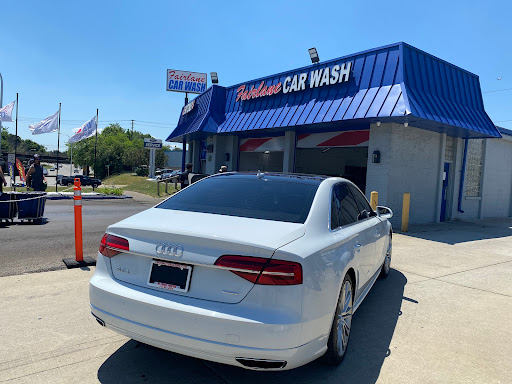 FAIRLANE CAR WASH WEST en Dearborn
