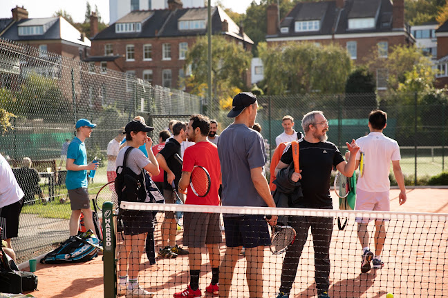 Reviews of Coolhurst Tennis & Squash Club in London - Sports Complex