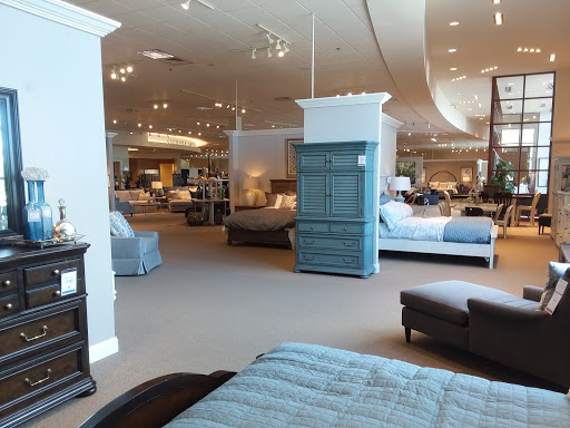 Furniture Store «Havertys Furniture», reviews and photos, 21085 Dulles Town Cir, Dulles, VA 20166, USA