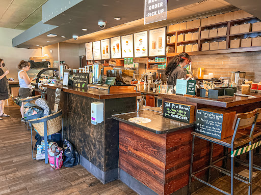 Coffee Shop «Starbucks», reviews and photos, 838 Farmington Ave, Farmington, CT 06032, USA