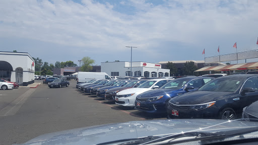 Toyota Dealer «Folsom Lake Toyota», reviews and photos, 12747 Folsom Blvd, Folsom, CA 95630, USA