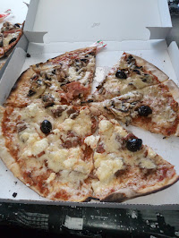 Plats et boissons du Pizzeria Pizza Patrick - Gianni à Marseille - n°1