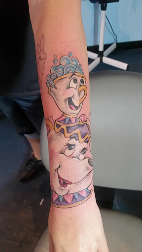 Tattoo and Piercing Shop «Siren Song Tattoo», reviews and photos, 295 W 200 S St, Pleasant Grove, UT 84062, USA