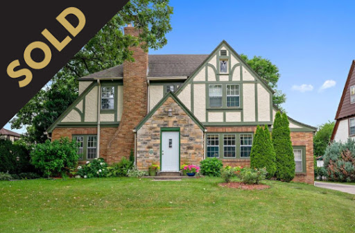 Real Estate Agency «Jolene Lindell, RE/MAX Real Estate Concepts», reviews and photos, 4800 Mills Civic Pkwy, West Des Moines, IA 50265, USA