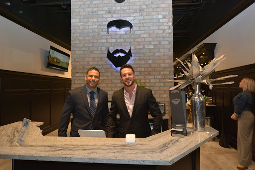 Barber Shop «Modern Gents Premier Barbershop & Bar», reviews and photos, 8233 Cooper Creek Blvd, Bradenton, FL 34201, USA