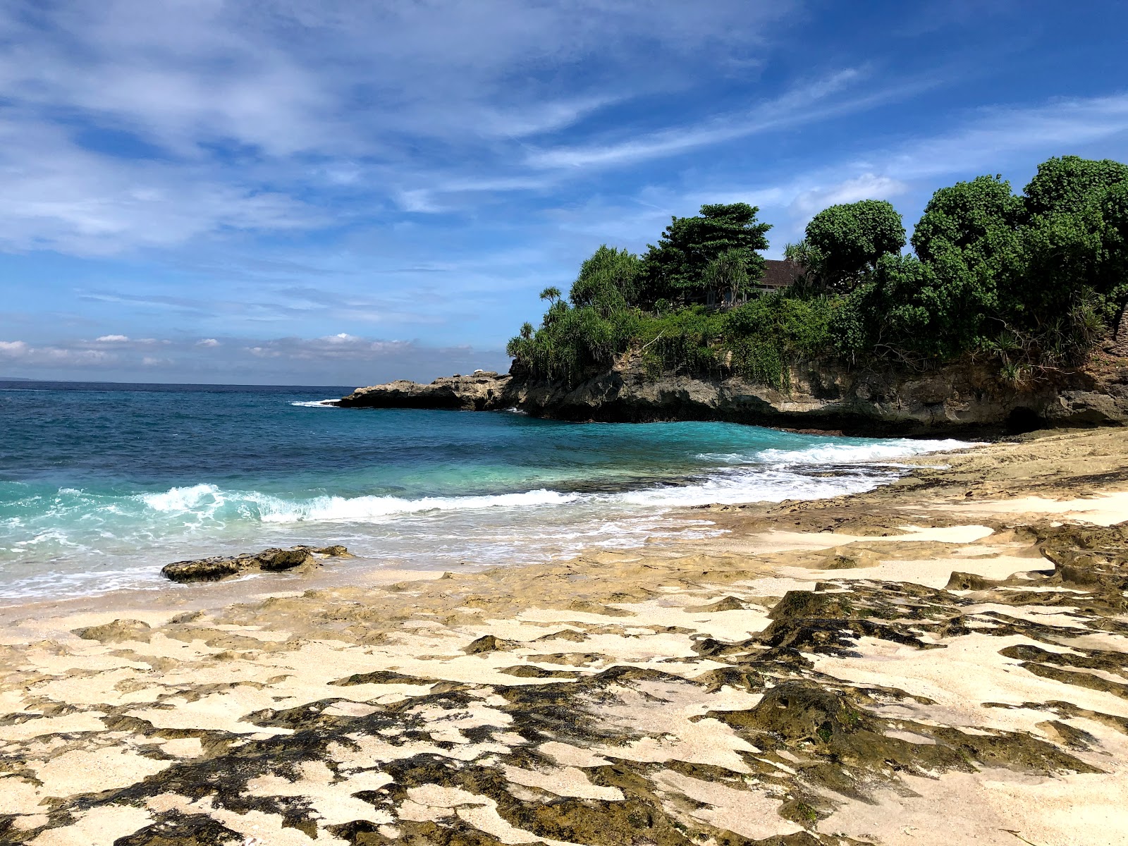 Sandy Bay Beach'in fotoğrafı kısmen otel alanı