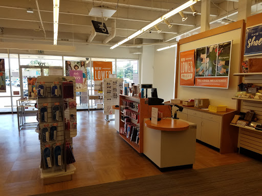 Payless ShoeSource, 707 Lancaster Dr NE, Salem, OR 97301, USA, 