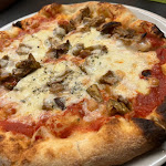 Photo n°2 de l'avis de Georg.a fait le 13/07/2023 à 18:56 sur le  Fast Pizza Di Carbone Giacomo Sergio à Villaseta