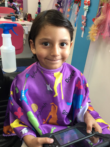 Hair Salon «Pink and Blue Kids Salon Spa Parties», reviews and photos, 9851 NW 58th St, Doral, FL 33178, USA