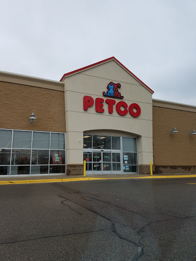 Pet Supply Store «Petco Animal Supplies», reviews and photos, 1901 Madison Ave #610, Mankato, MN 56001, USA