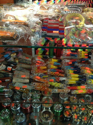 Tobacco Shop «Up N Smoke», reviews and photos, 6077 Rawsonville Rd, Belleville, MI 48111, USA