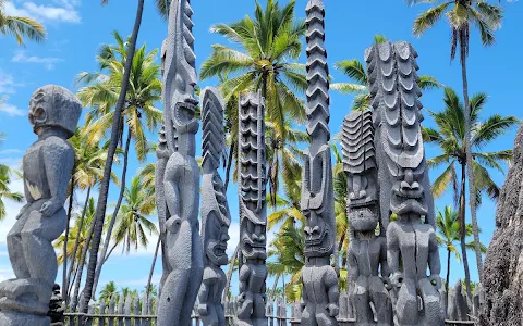 Pu'uhonua O Honaunau National Historical Park image