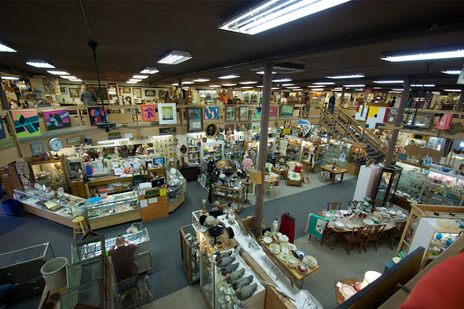 Antique Store «Midtown Antique Mall», reviews and photos, 301 Main St S, Stillwater, MN 55082, USA