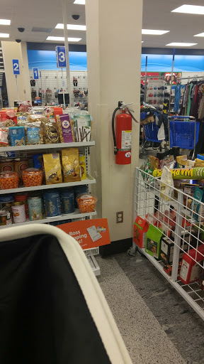 Clothing Store «Ross Dress for Less», reviews and photos, 12680 W Sunrise Blvd, Sunrise, FL 33323, USA