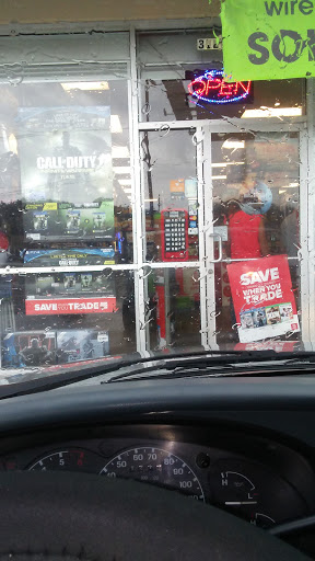 Video Game Store «GameStop», reviews and photos, 3121 Edgar Brown Dr, Orange, TX 77630, USA