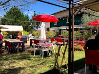 Atmosphère du Restaurant la Guinguette de la Vieille Tour à Fronsac - n°12