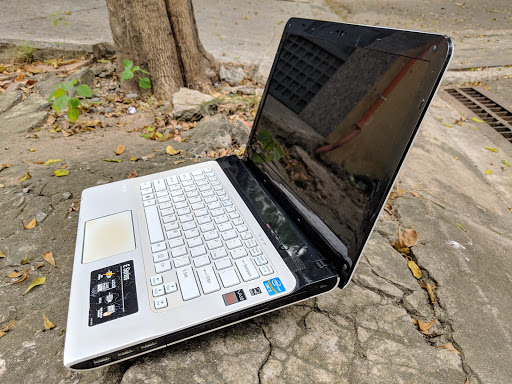 Laptop 1618