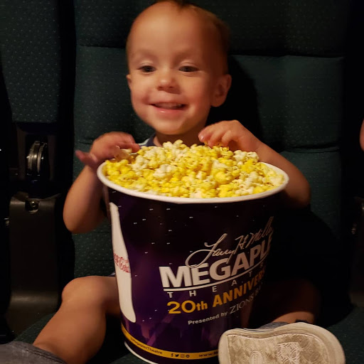 Movie Theater «Megaplex Theatres at Legacy Crossing», reviews and photos, 1075 Legacy Crossing Boulevard, Centerville, UT 84014, USA