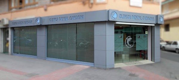 Clínica Dental Cardona