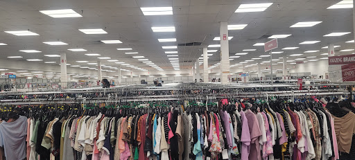 Clothing Store «Burlington Coat Factory», reviews and photos, 1025 W Patrick St, Frederick, MD 21702, USA