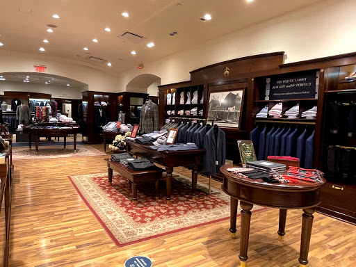 Clothing Store «Brooks Brothers», reviews and photos, 445 W Farms Mall, Farmington, CT 06032, USA